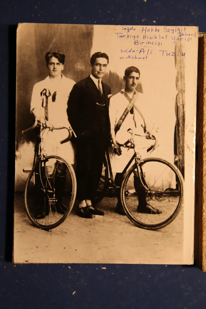 “Türkiye Bisiklet Şampiyonu Hakkı Özyiğit ve Biga’nın Pedallı Gururu”