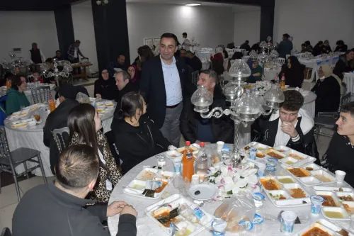 Başkan Erdoğan, Belediye Personeliyle İftarda Buluştu