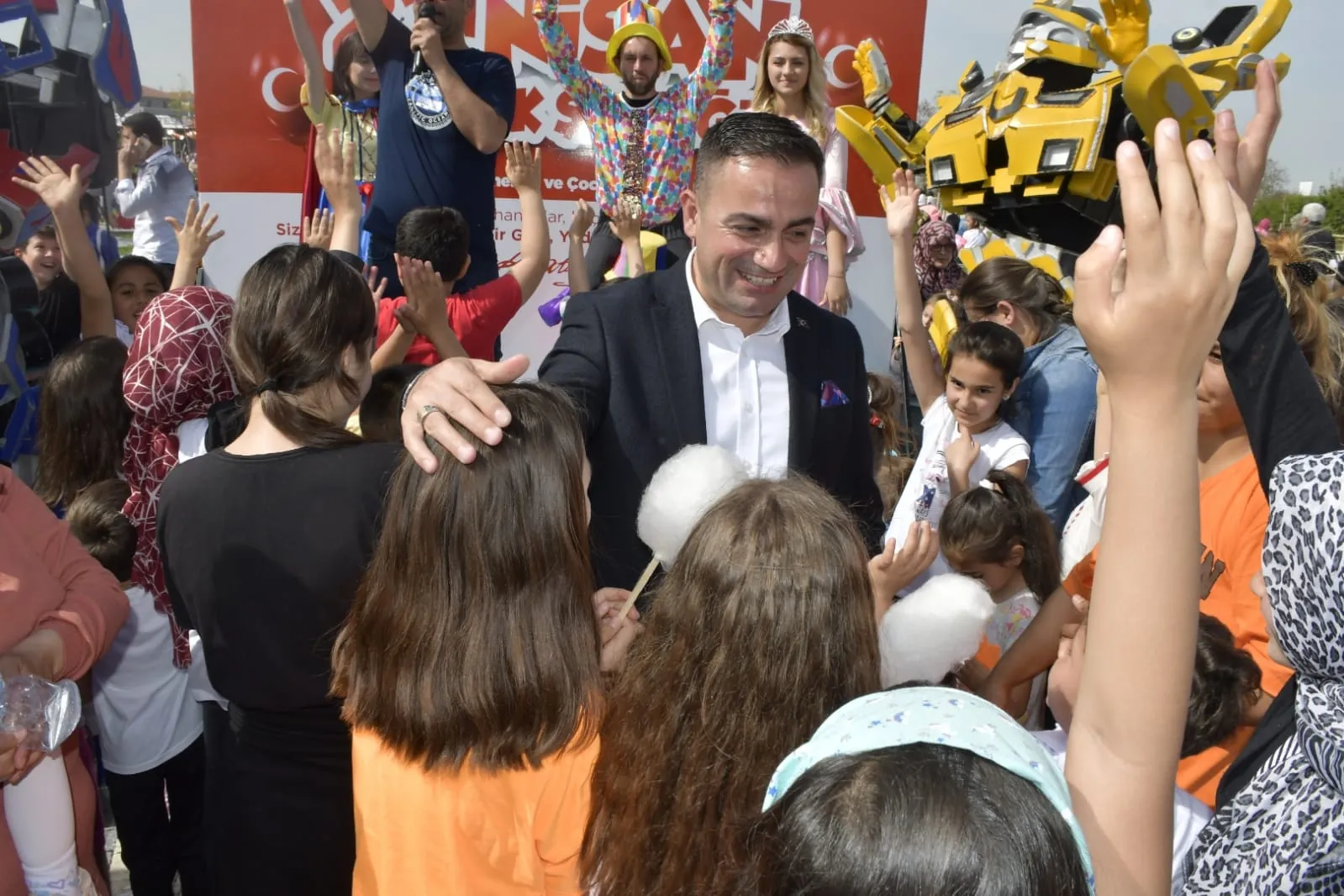 Biga Belediyesi’nden Muhteşem 23 Nisan Kutlaması