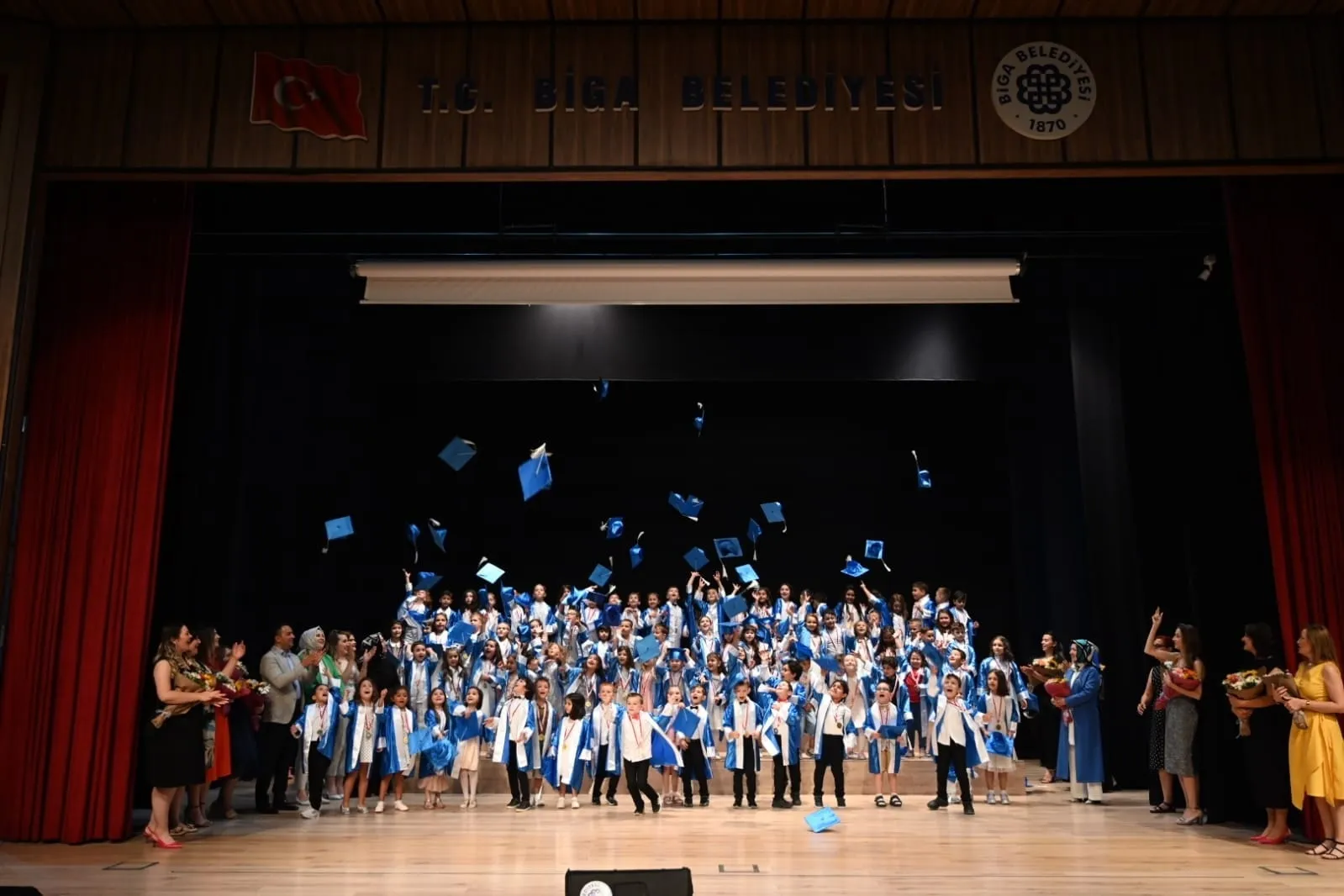 Biga Belediyesi’nin Kreşlerinde Mezuniyet Heyecanı