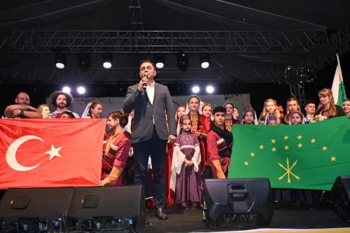 Biga'da Alışveriş ve Kültür Festivali Coşkusu