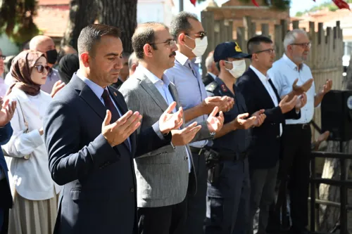 15 Temmuz Şehitleri Program ve Dualarla Anıldı - Fotoğraf 1