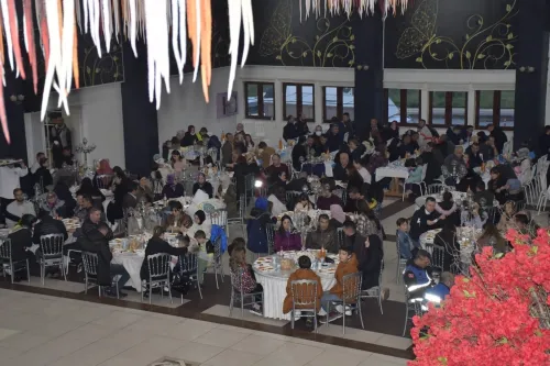 Başkan Erdoğan, Belediye Personeliyle İftarda Buluştu - Fotoğraf 2