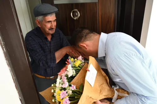 Başkan Erdoğan'dan Şehit Babalarına Babalar Günü Ziyareti - Fotoğraf 1