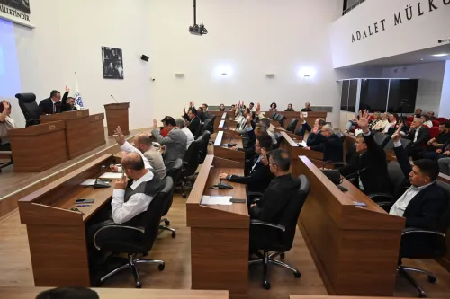 Belediye Başkanımız Alper Şen’in başkanlığında, 2024 yılı Mayıs ayı Olağan Meclis Toplantısı Meclis üyelerimizin katılımıyla gerçekleşti. - Fotoğraf 4