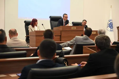 Belediye Başkanımız Alper Şen’in başkanlığında, 2024 yılı Mayıs ayı Olağan Meclis Toplantısı Meclis üyelerimizin katılımıyla gerçekleşti. - Fotoğraf 3