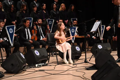 Belediye Korosu Türk Halk Müziği Konseri - Fotoğraf 6