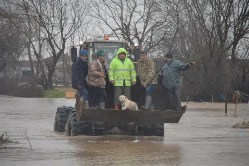 Biga Belediyesi Ekipleri Tüm İmkanlarını Seferber Etti - Fotoğraf 4