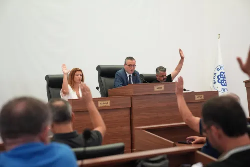 Biga Belediyesi Meclisi Eylül 2025 Olağan Birleşimi Belediye Başkanımız Alper Şen başkanlığında gerçekleştirildi. - Fotoğraf 1
