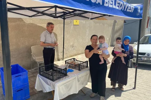 Biga Belediyesi'nden Tam Kadro Aşure İkramı - Fotoğraf 1