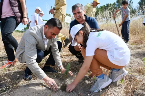 Biga İçin Fidanlar Dikildi, Sahiller Temizlendi - Fotoğraf 5