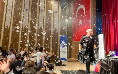 Biga'daki Çocuklar Doyasıya Eğlendi - Fotoğraf 1