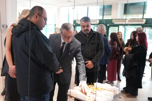 Çiçeklidede Meydanı’nın Geleceği İçin Biga’da Ortak Akıl Buluşması - Fotoğraf 3