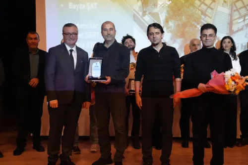 Çiçeklidede Meydanı’nın Geleceği İçin Biga’da Ortak Akıl Buluşması - Fotoğraf 14