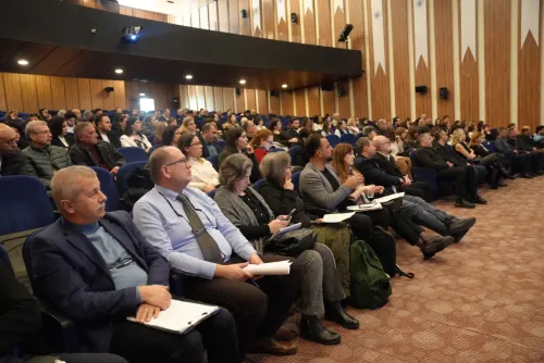 Çiçeklidede Meydanı’nın Geleceği İçin Biga’da Ortak Akıl Buluşması - Fotoğraf 9
