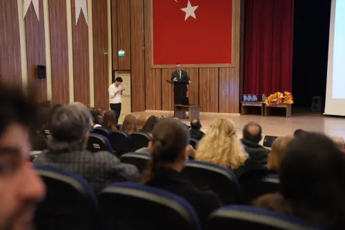Çiçeklidede Meydanı’nın Geleceği İçin Biga’da Ortak Akıl Buluşması - Fotoğraf 7