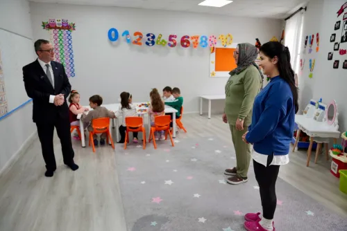 Eğitime Yatırım, Geleceğe Güven: Cumhuriyet Kreşi Açıldı - Fotoğraf 7
