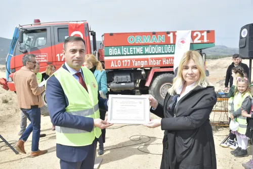 Fidanlar Toprakla Buluştu - Fotoğraf 2