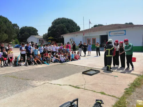 İtfaiye Müdürlüğü Ekiplerimizce Tatbikat - Fotoğraf 2