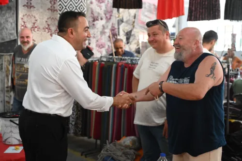 Milletvekili İskenderoğlu ve Başkan Erdoğan Pazar Yerini Gezdi - Fotoğraf 2