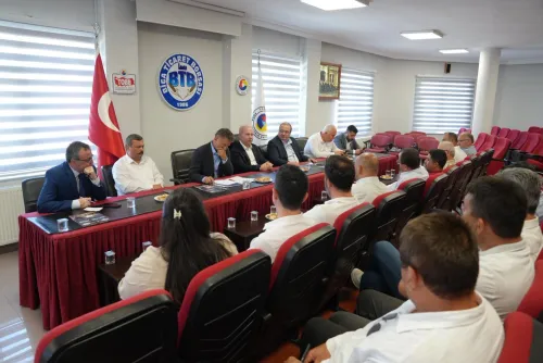 Nazik ziyaretleri ve değerli katkıları için kendilerine teşekkür ediyorum. - Fotoğraf 1