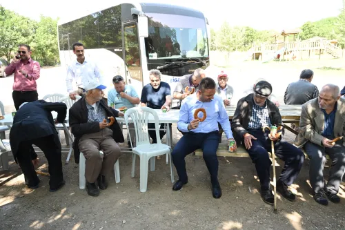 Yaşlılar Nilüfer Gölü'nde Nefes Aldı - Fotoğraf 2