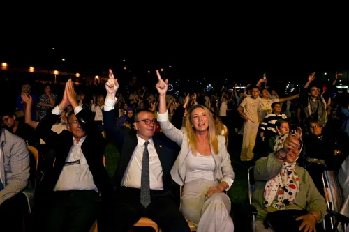 Retrobüs, Bigalı Kardeşler ve DJ Mustafa Birtek Biga’mızda sahne aldı.